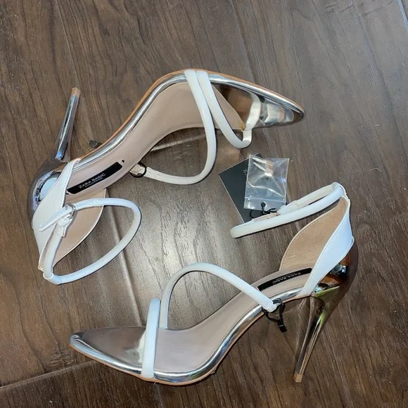 New ZARA white metallic silver strapped stilettos heel unique rare cushion strap - Picture 4 of 9